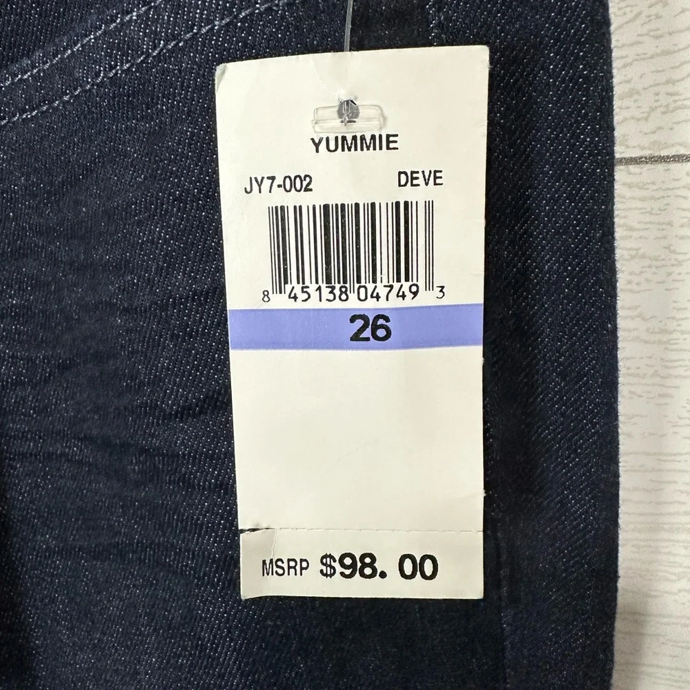 NWT Yummie Jeans Size 26
